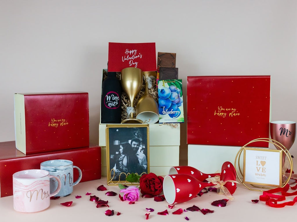 10 Best Valentine’s Day Gift For Her That She’ll Love in 2022: TheZappyBox