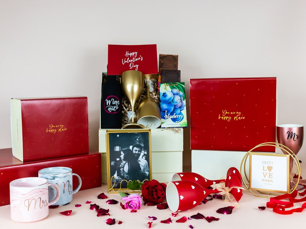 10 Elegant And Thoughtful Valentine’s Day Gift Ideas For Him in 2022: TheZappyBox