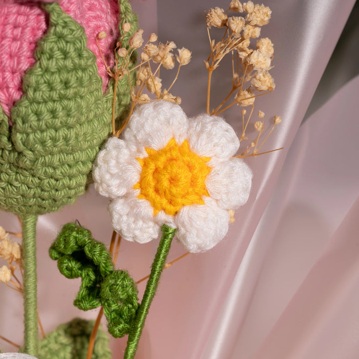 A Crochet Rose and Daisy Bouquet Handcrafted to Last a Lifetime