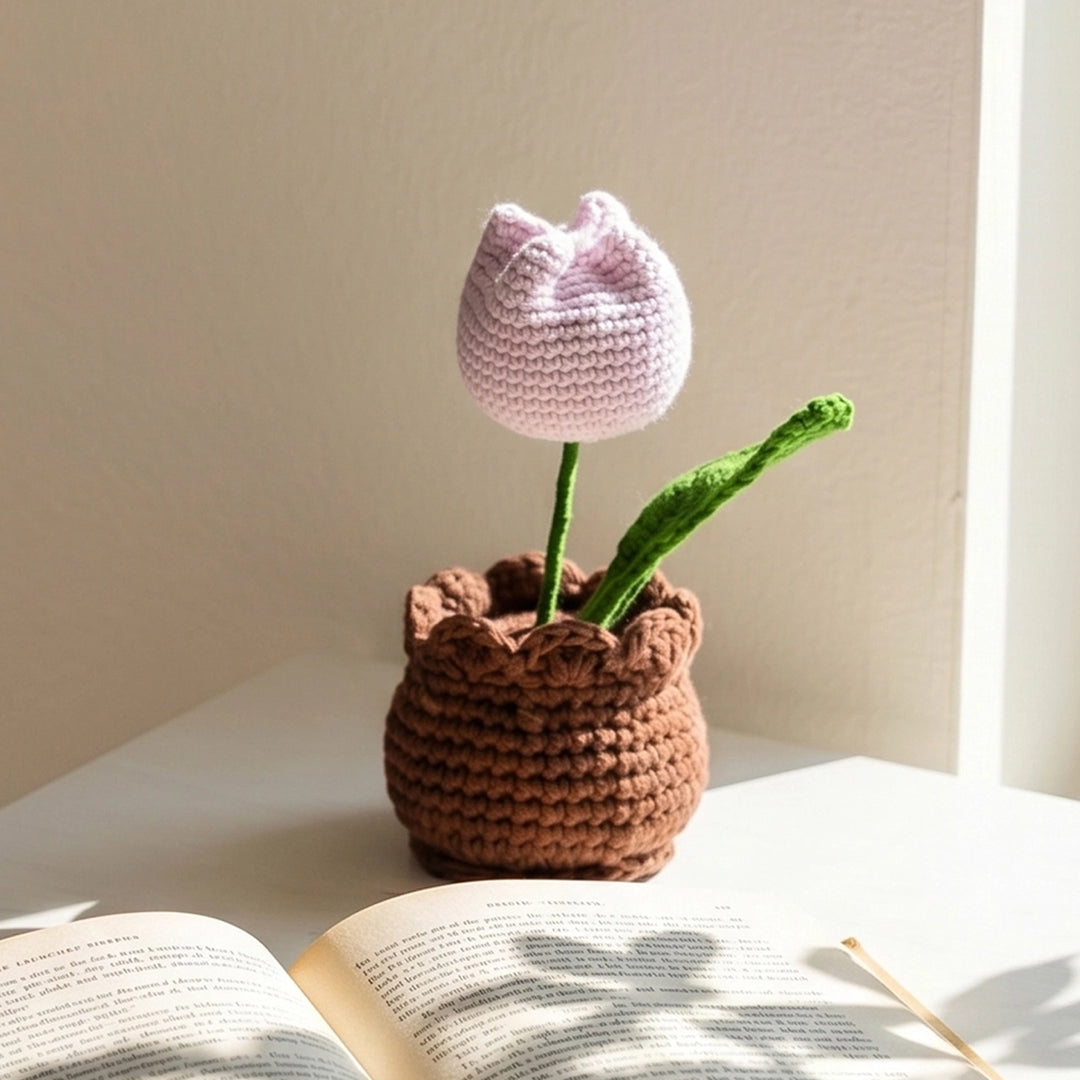 Crochet Tulip Pot