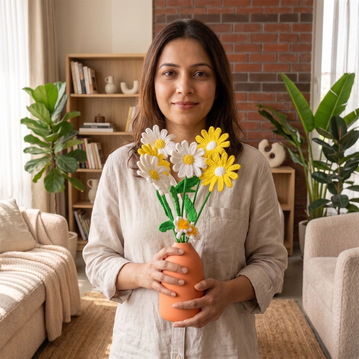 Darling Daisy Vase And Flower Combo