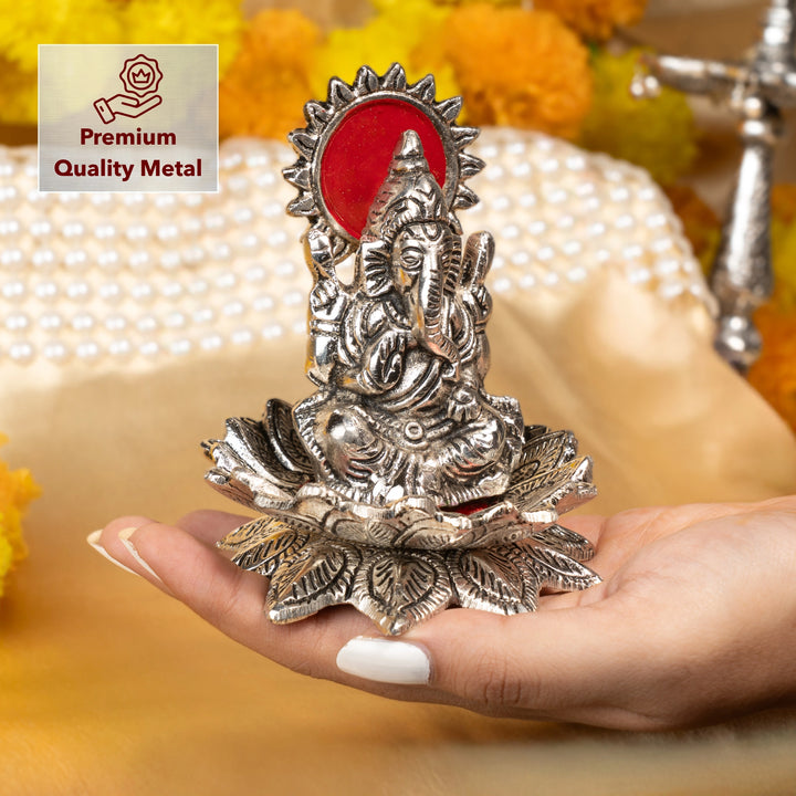 Divine Lakshmi Ganesh Idols