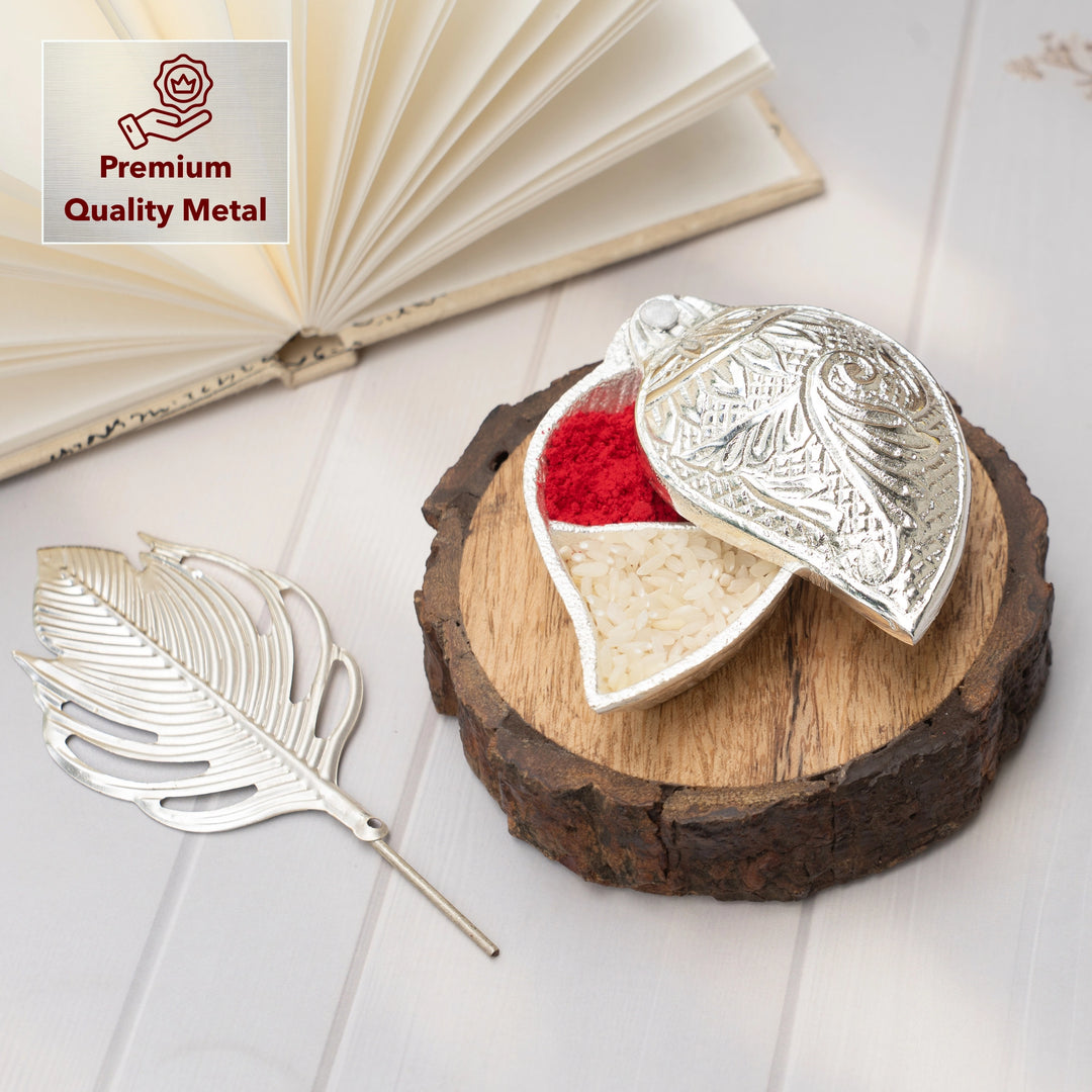 Feather Tilak Dani Set