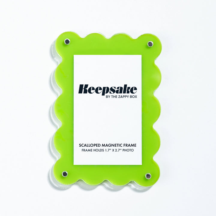 Keepsake Scalloped Magnetic Frame