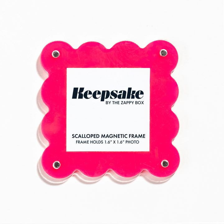 Keepsake Scalloped Magnetic Frame