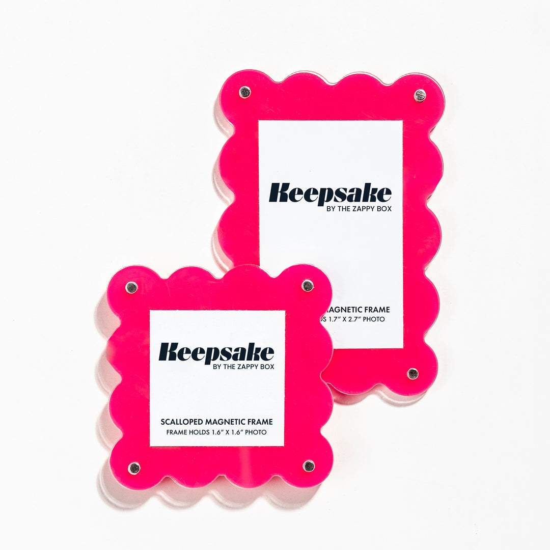 Keepsake Scalloped Magnetic Frame