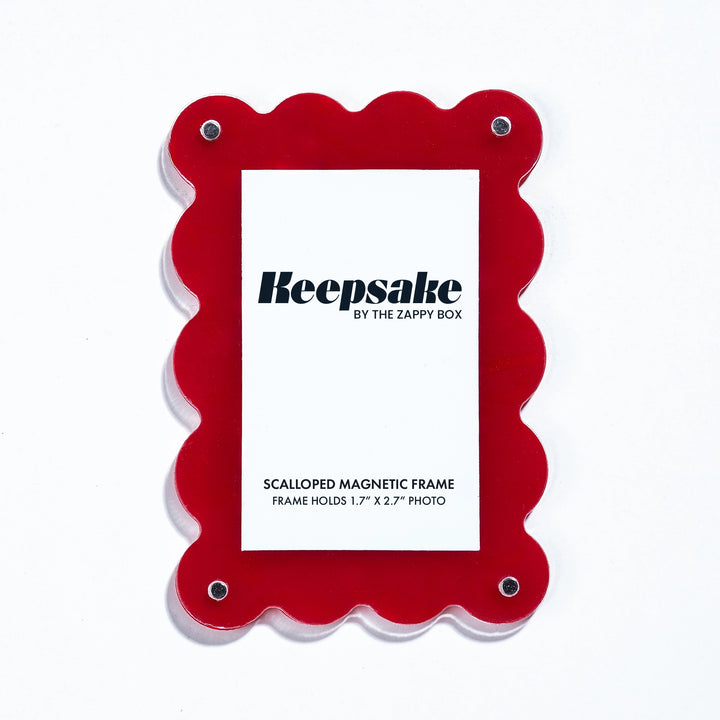 Keepsake Scalloped Magnetic Frame
