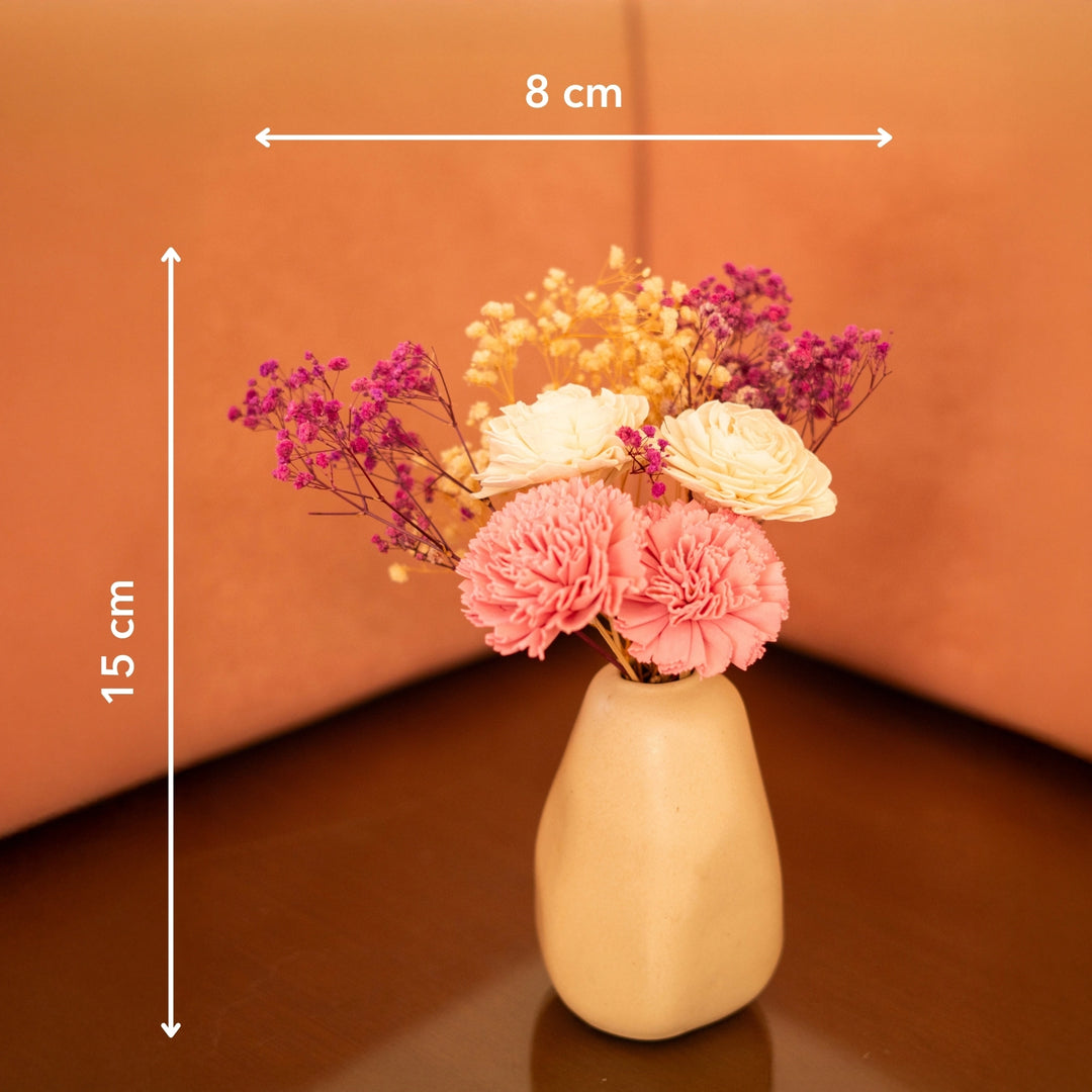 Love in Blossom Flower & Vase Combo