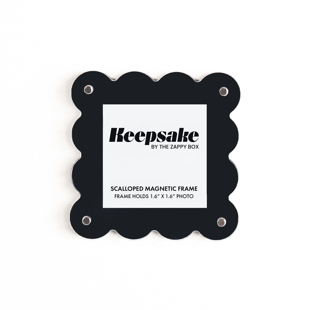 Keepsake Scalloped Magnetic Frame