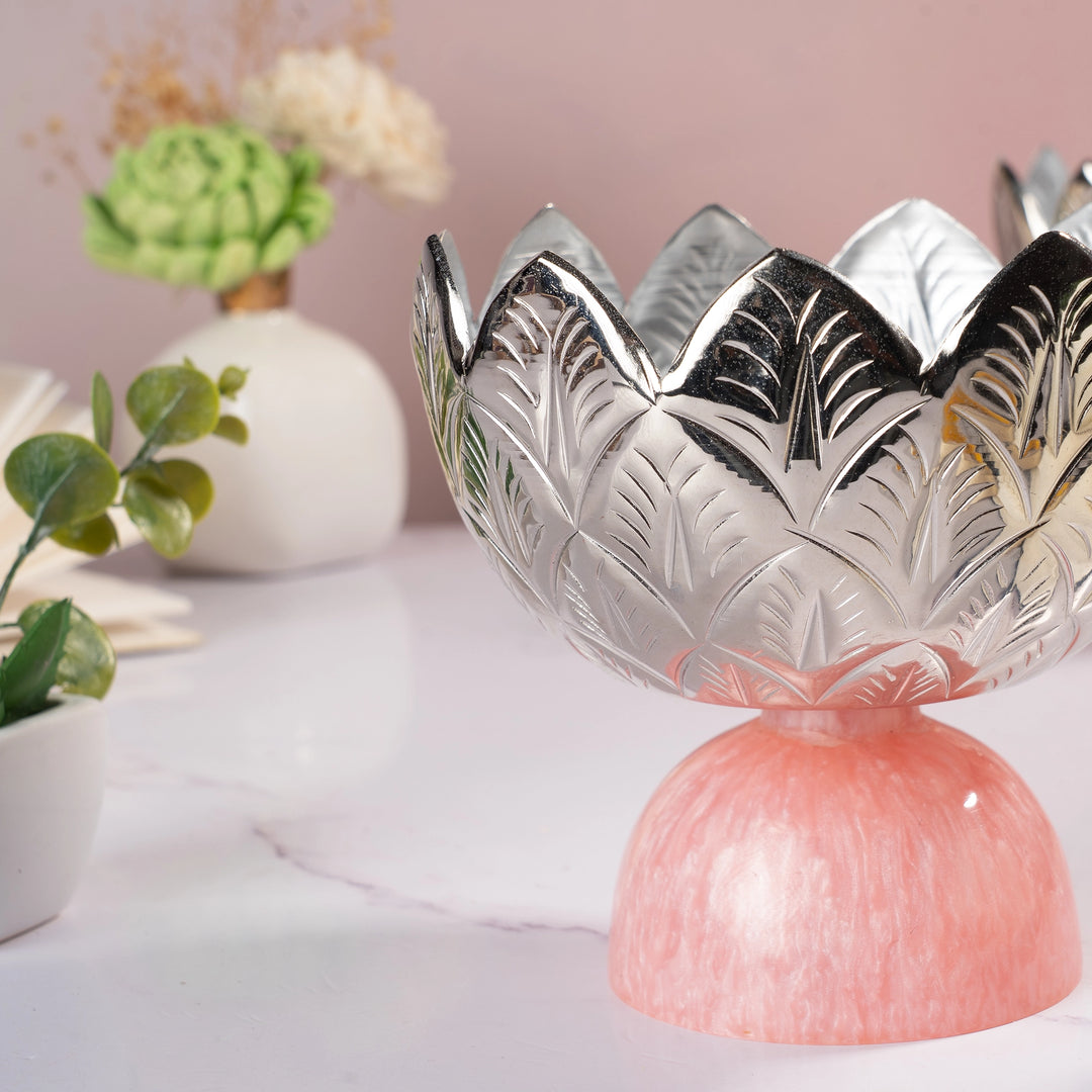 Decorative Resin Stand Bowl