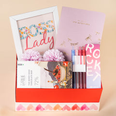 gift-hamper-for-female-employee-1_medium