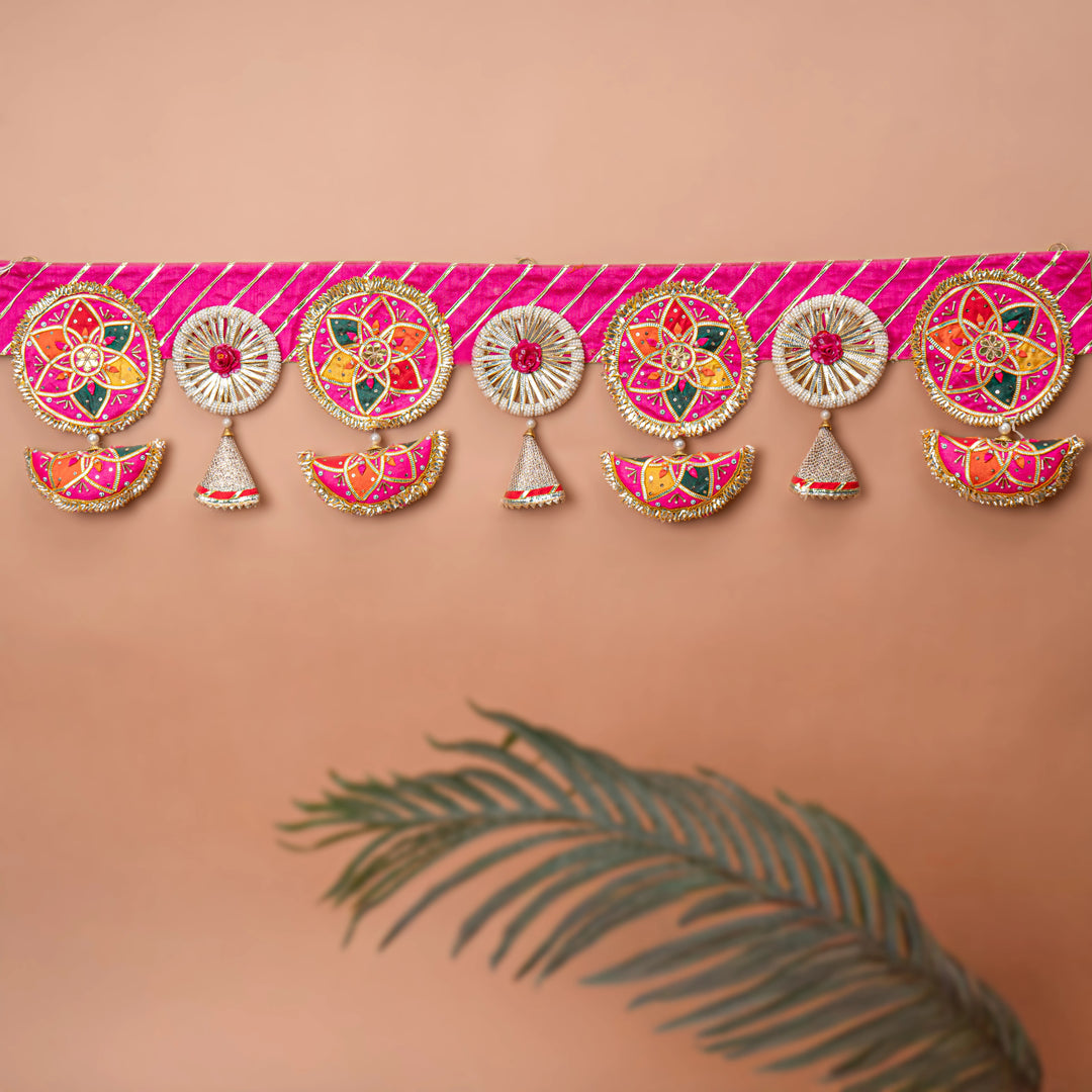 Gujiya Delight Toran