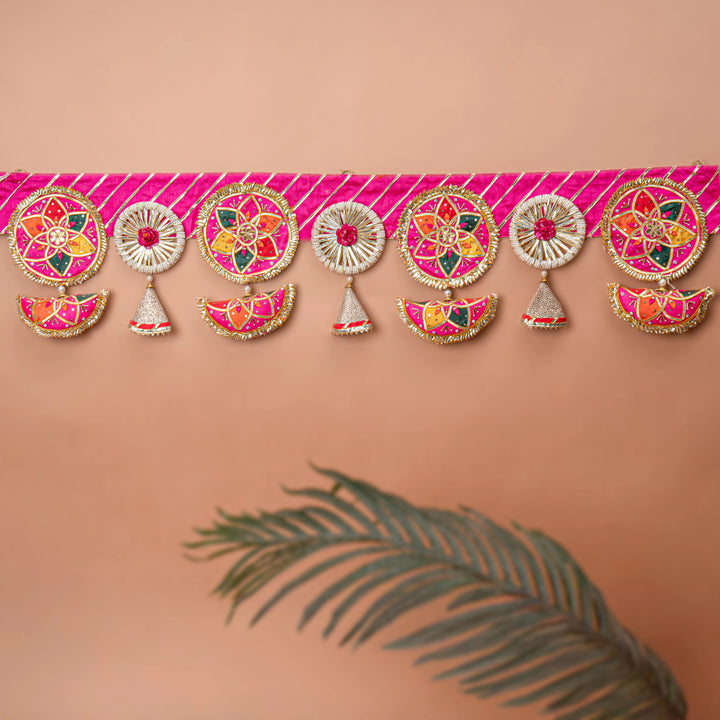 Gujiya Delight Toran