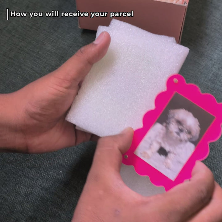 Keepsake Scalloped Magnetic Frame